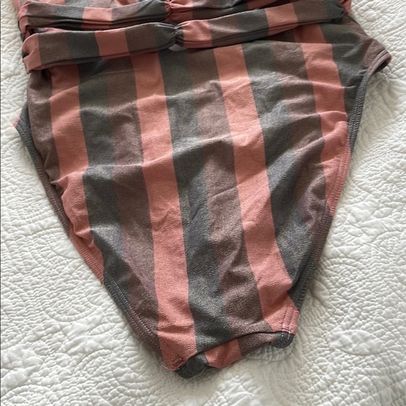 Urban Outfitters Cici Knotty one piece Swimsuit High Leg - Picture 6 of 10